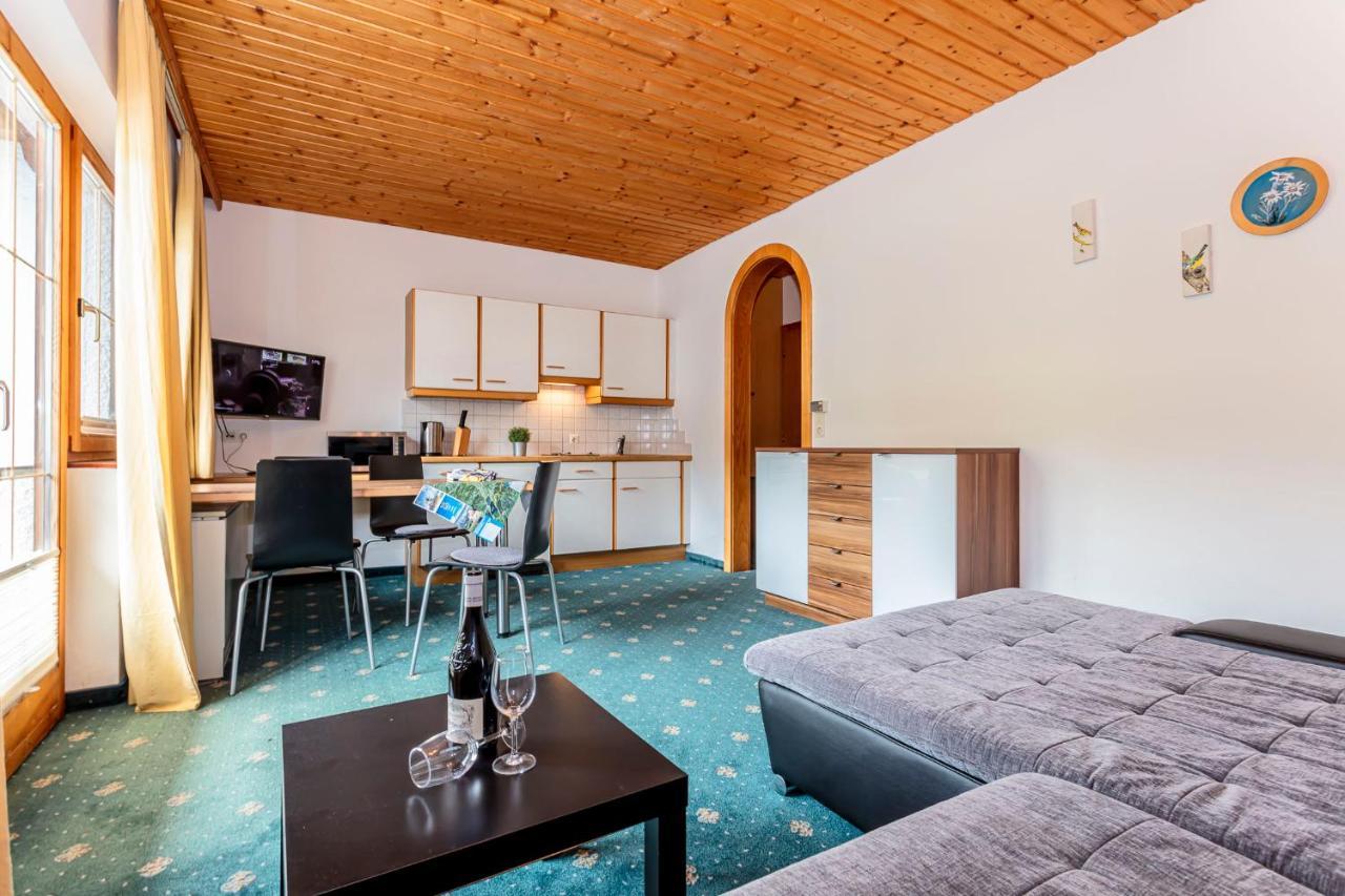 Appartements Dreimaederlhaus 마리아알름암스타이너르넨미어 외부 사진